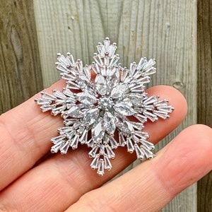Snowflake Zircon Brooch